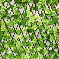 De Gardenia 200x100cm Expandable Wooden Trellis with Artificial Green Leaves – Privacy Screen, Balcony Fence & Wall Décor